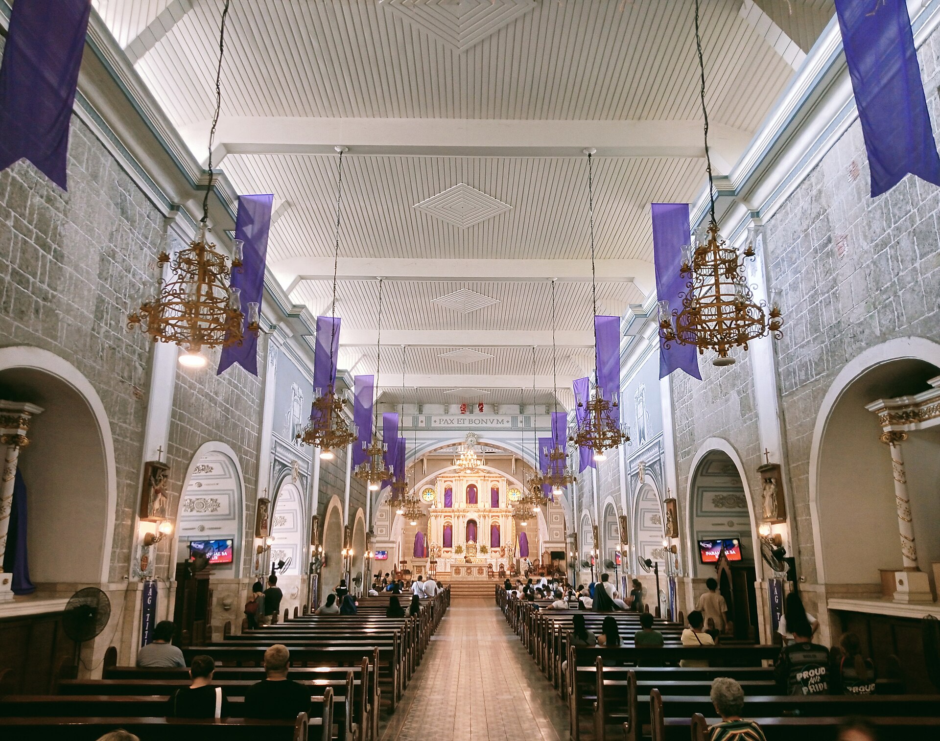 Saint Francis of Assisi Parish Church interior, Meycauayan